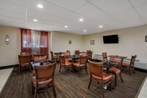 Best Western Gold Poppy Inn image 20